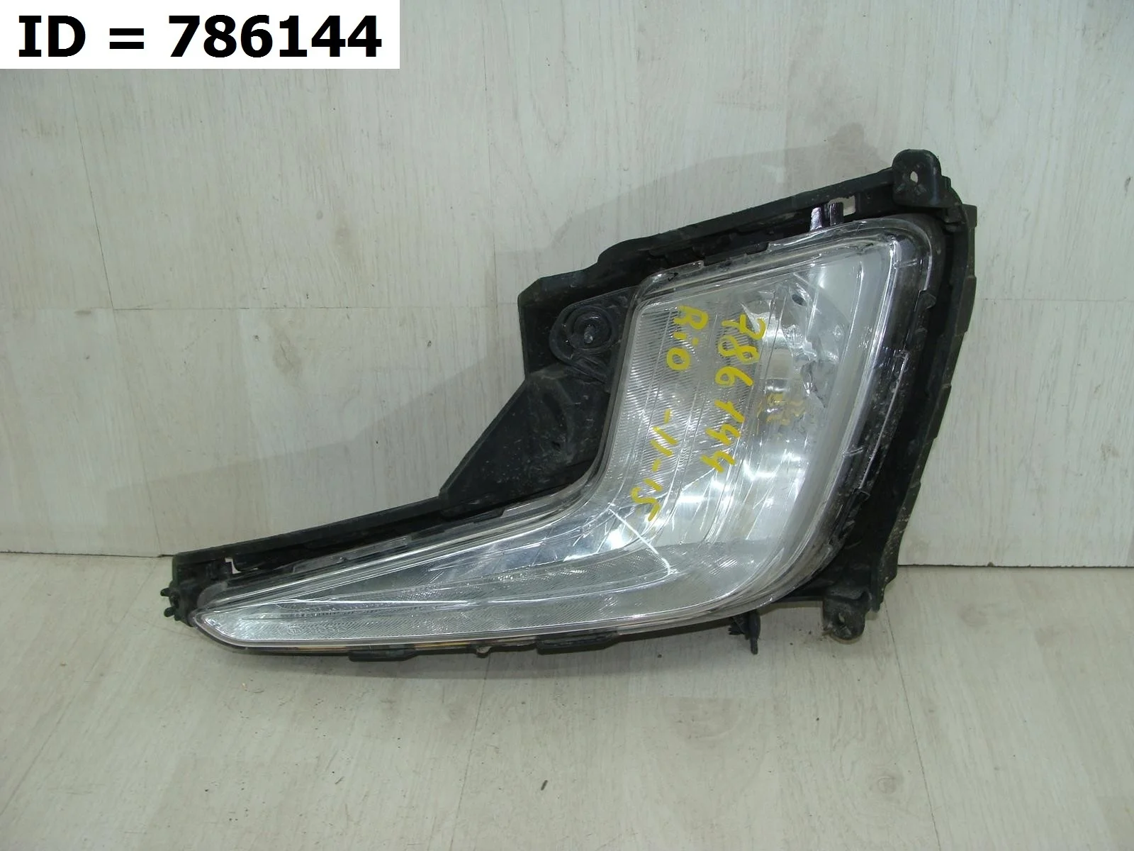 фара противотуманная передний левый Kia RIO 3  QB, UB  Передний Левый  922014X000 2011-2017 (контрактная запчасть)