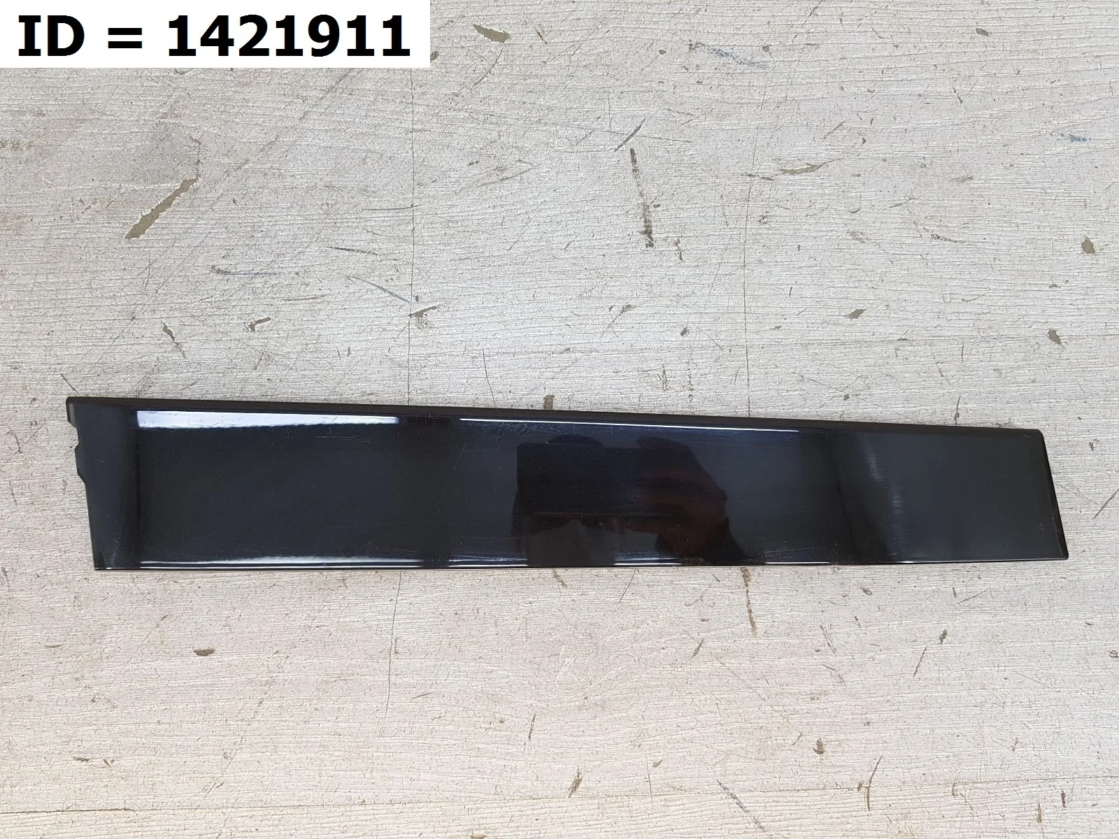 накладка на дверь левая Lexus RX 4, AL20 AGL20W AGL25W GGL25 GYL25 Левый  7575648040 2015-2024 (контрактная запчасть)