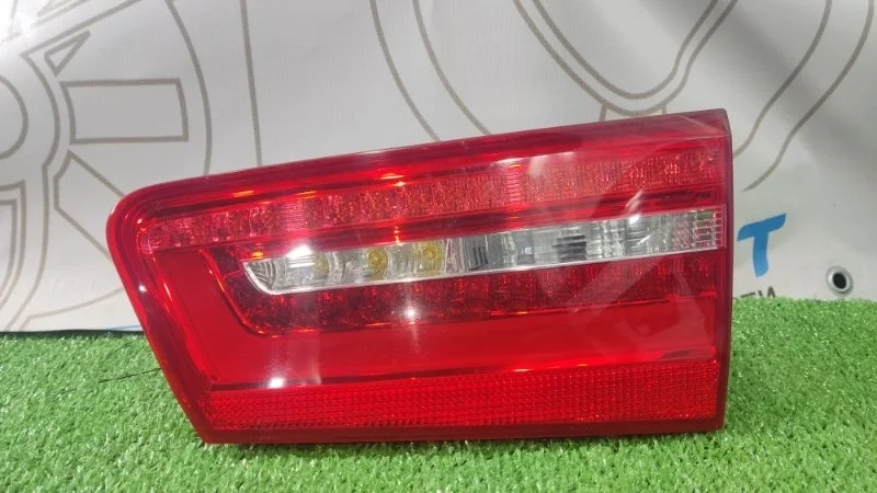 Фонарь задний внутренний правый Audi A6 Avant C7
