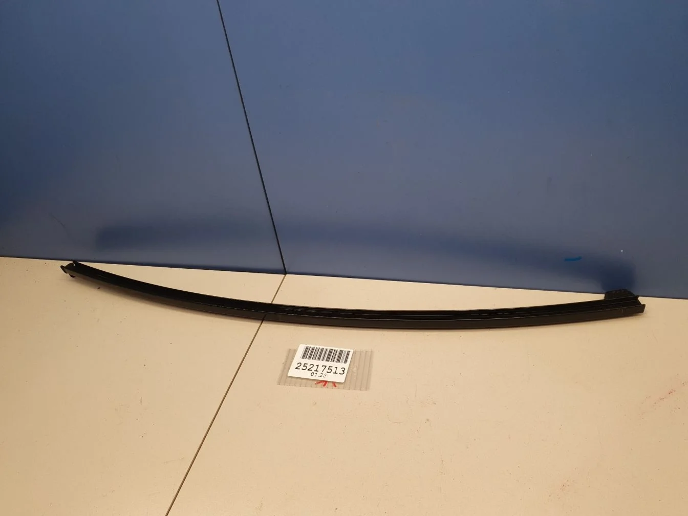 Направляющая стекла задней правой двери для Lexus RX XU30 2003-2009