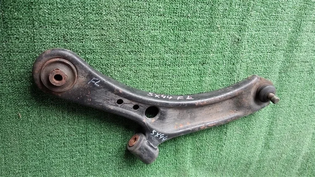 Б.у. рычаг SUZUKI SX4 YA11S SUZUKI SX4 YA11S