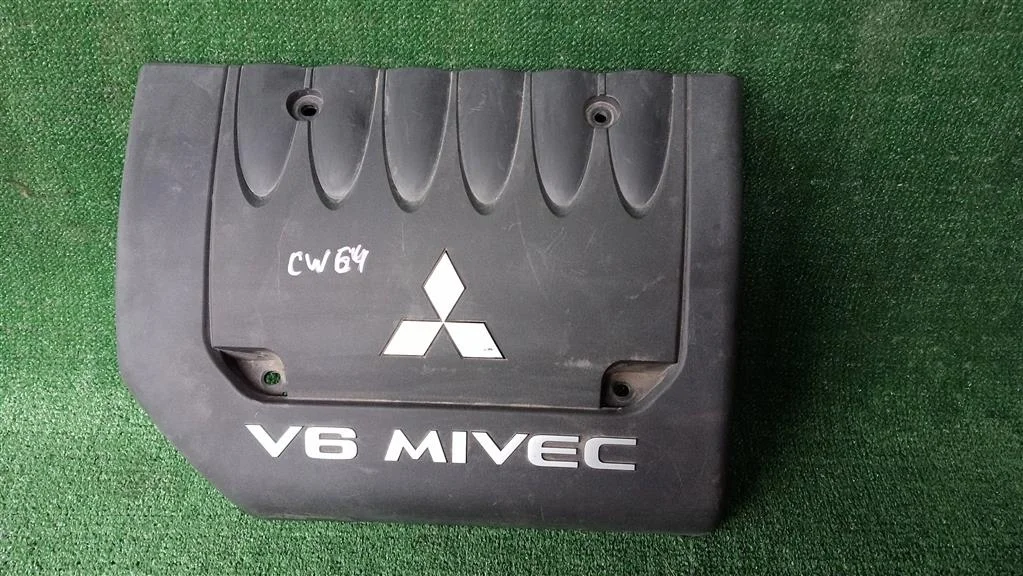 Б.у. крышка двигателя декоративная MITSUBISHI OUTLANDER XL CW6W MITSUBISHI OUTLANDER XL CW6W