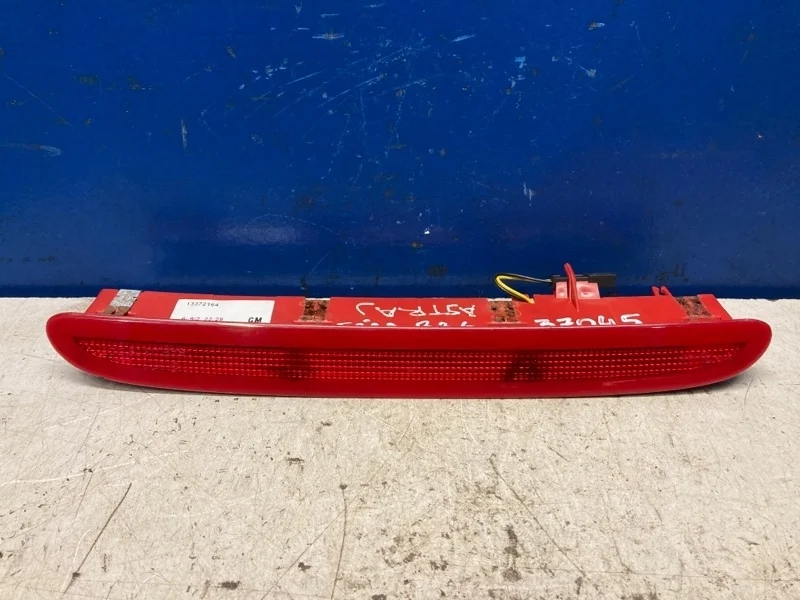 Фонарь Opel Astra J Gtc 2009-2016 13372164, задний