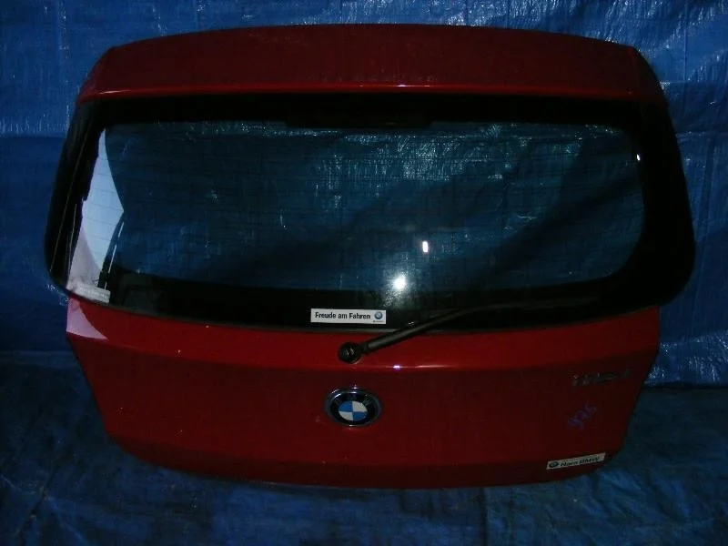 дверь багажника BMW 1-Series E87 -