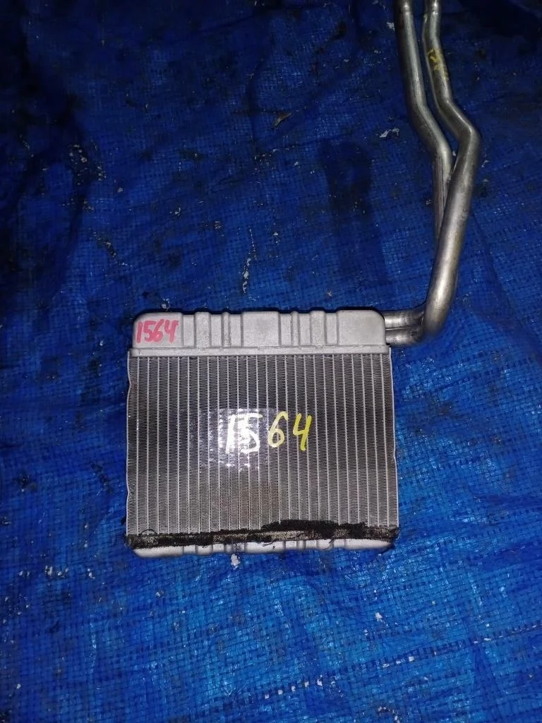 радиатор печки BMW X3 E83 M54B25