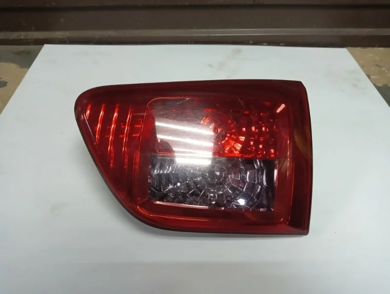 Фонарь Peugeot 4007 2007-2012