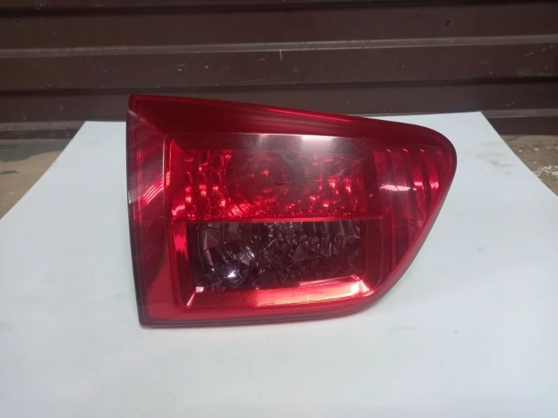 Фонарь Peugeot 4007 2007-2012