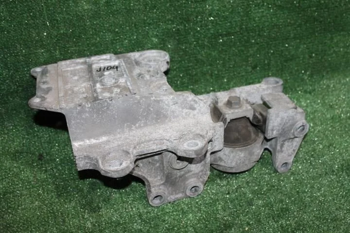 Б.у. опора двигателя NISSAN QASHQAI J10 NISSAN QASHQAI J10