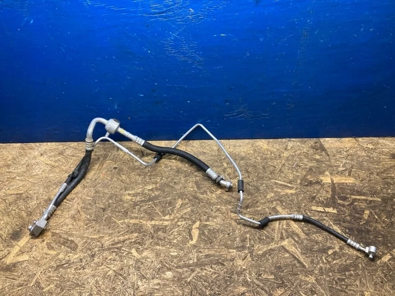 Трубка кондиционера Opel Astra H 2004-2014 13251733 1.6 A16XER