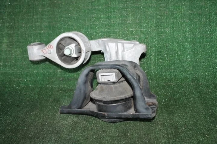Б.у. опора двигателя NISSAN X-TRAIL T31 NISSAN X-TRAIL T31
