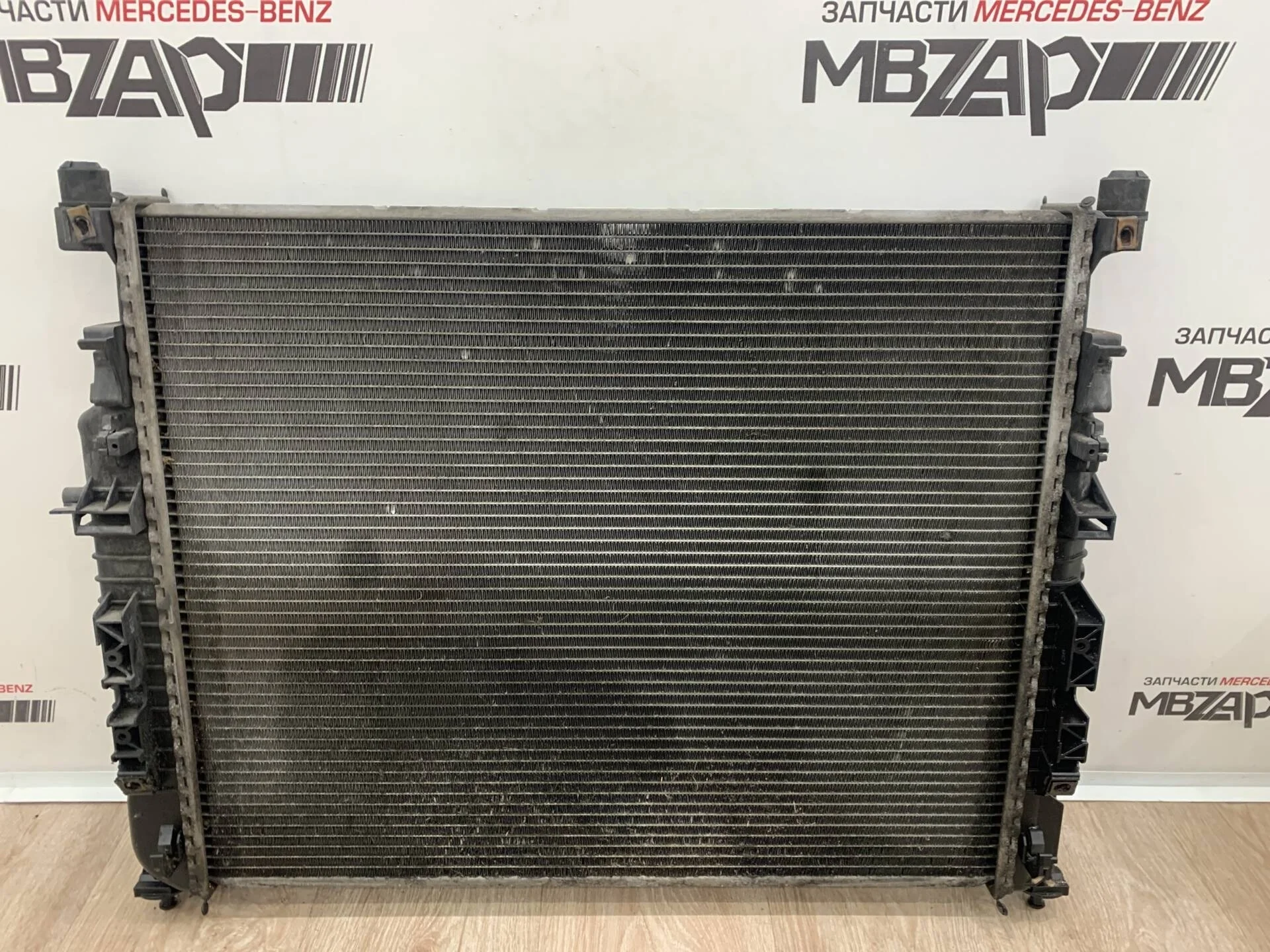 Радиатор охлаждения Mercedes W164 ML 164