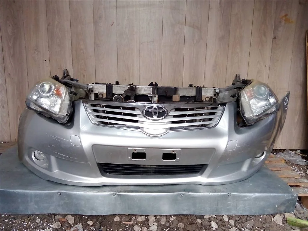 Фара противотуманная Toyota Avensis III 2009-2011