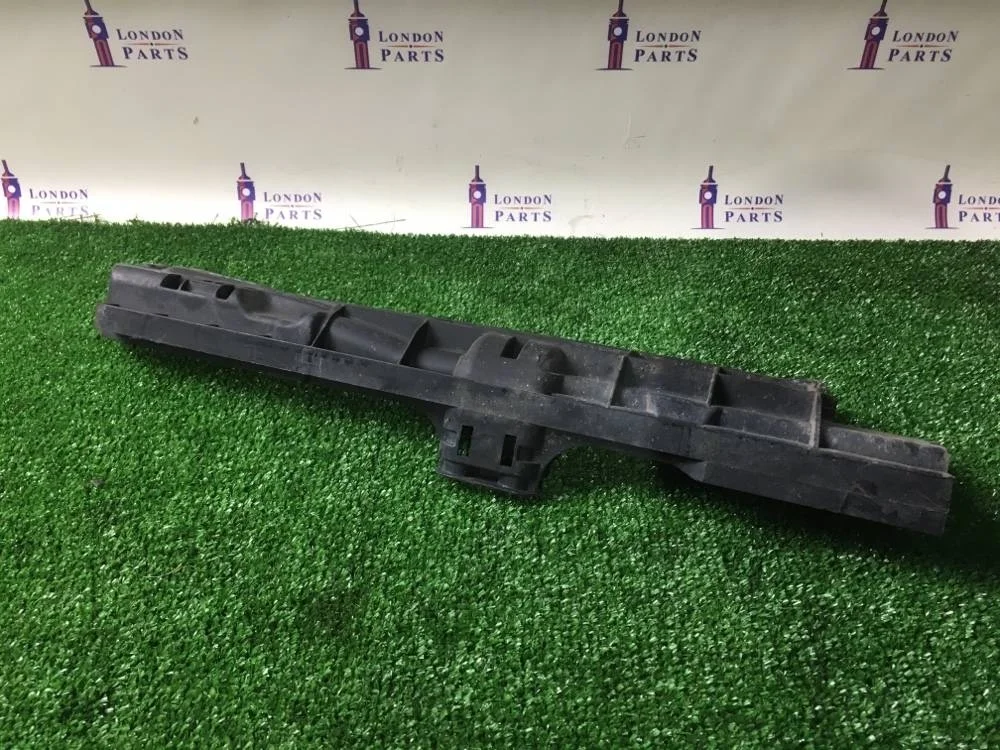 Кронштейн радиатора BMW 330D E90