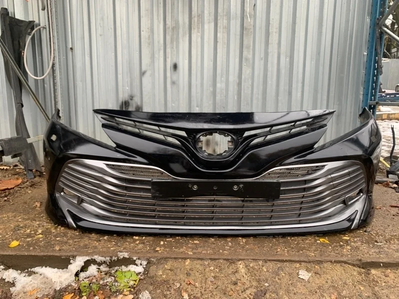 Бампер Toyota Camry 2018-2023 70