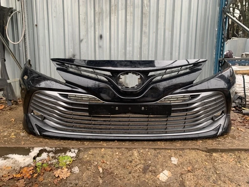 Бампер Toyota Camry 2018-2023 70