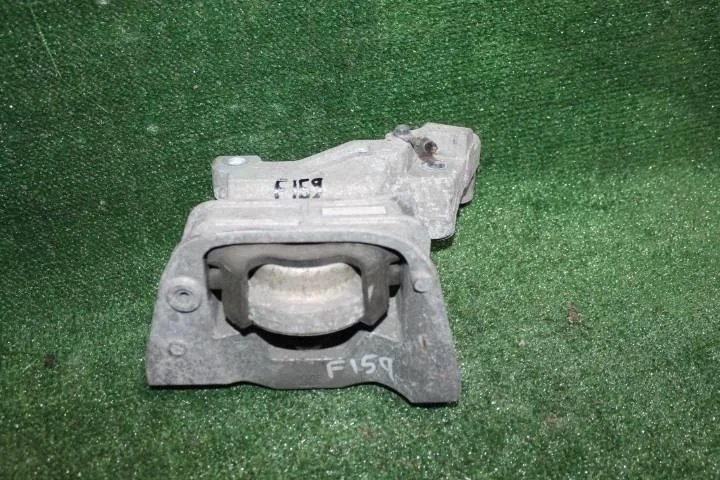 Б.у. опора двигателя NISSAN JUKE F15E NISSAN JUKE F15E