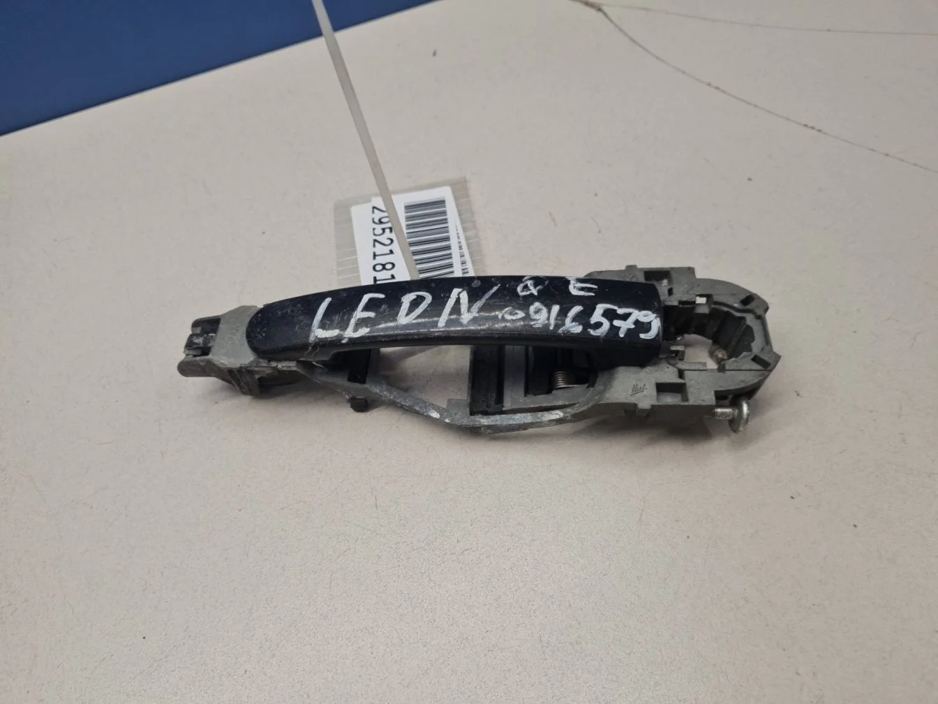Ручка двери нaружная для Seat Leon 1P1 2005-2013