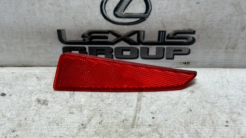 Отражатель бампера задний правый Lexus Rx450H