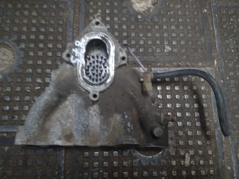 Впускной коллектор Volkswagen Jetta 2