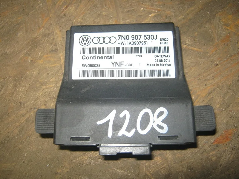 Блок управления Volkswagen Golf 6