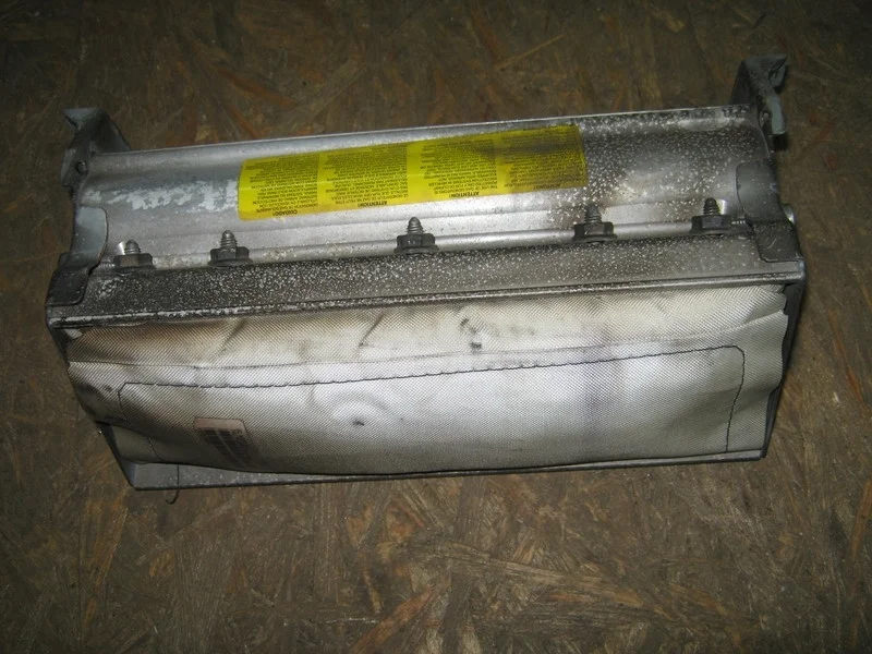 Подушка безопасности в торпеду Mercedes-Benz W220