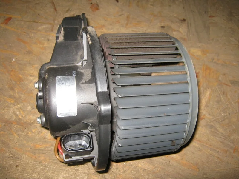 Моторчик печки Audi A6 C5