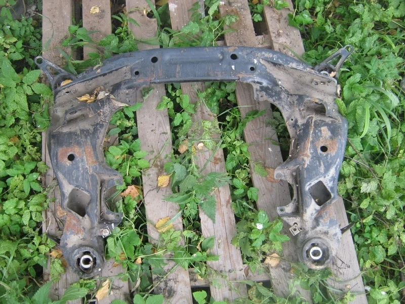 Подрамник передний Audi A6 C5