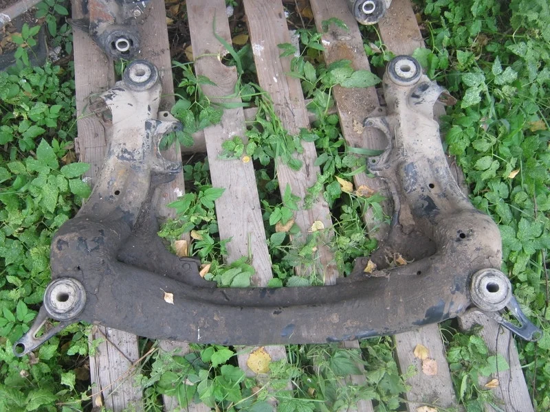 Подрамник передний Audi A6 C5