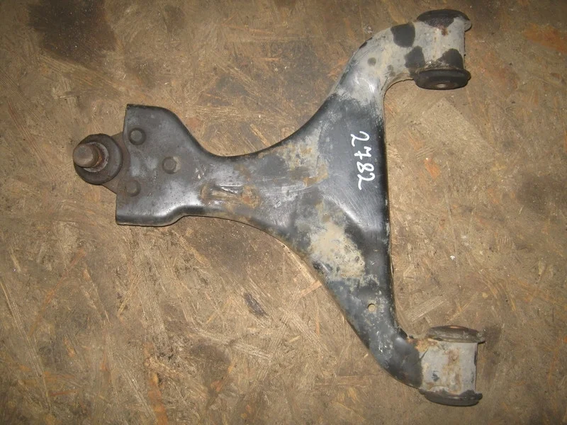 Рычаг передний правый Mercedes-Benz W639