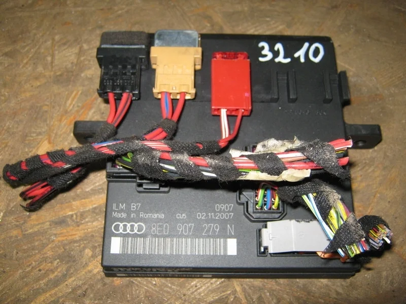 Блок комфорта Audi A4 B7