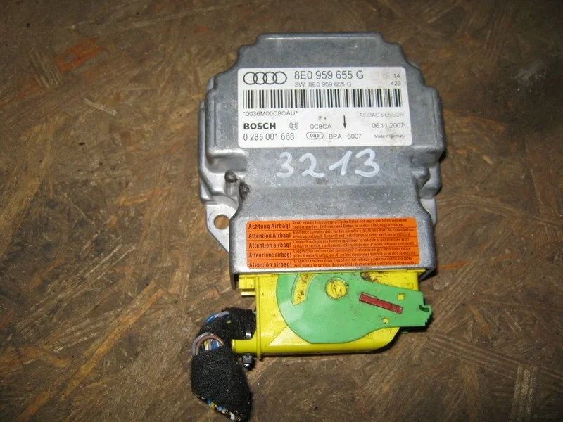 Блок SRS Audi A4 B7