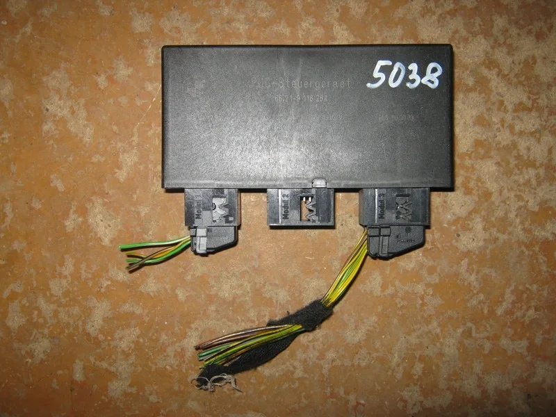 Блок управления парктрониками BMW X5 E70