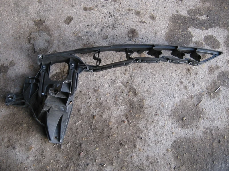 Кронштейн крыла переднего левого BMW X5 E70