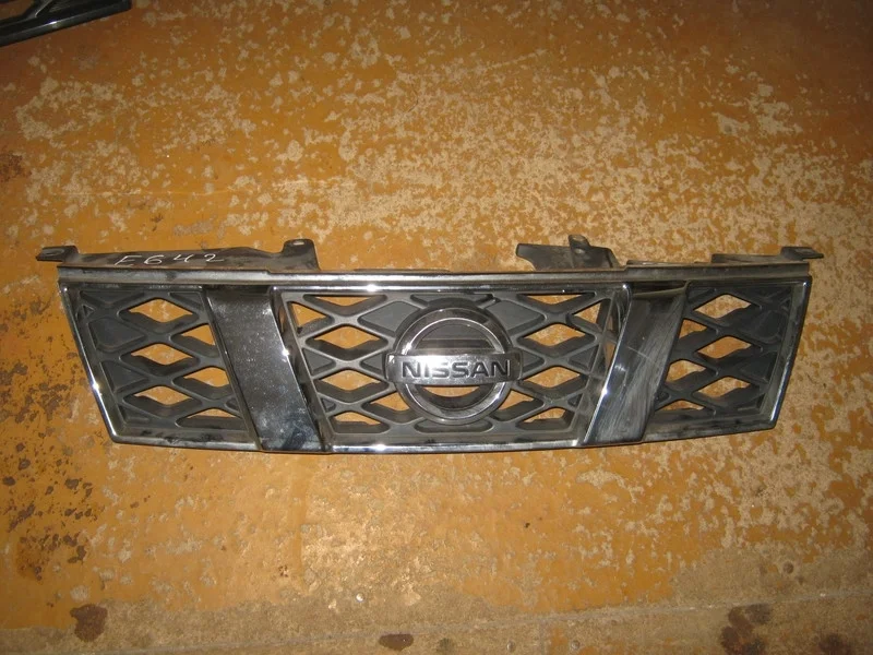 Решетка радиатора Nissan X-Trail T31