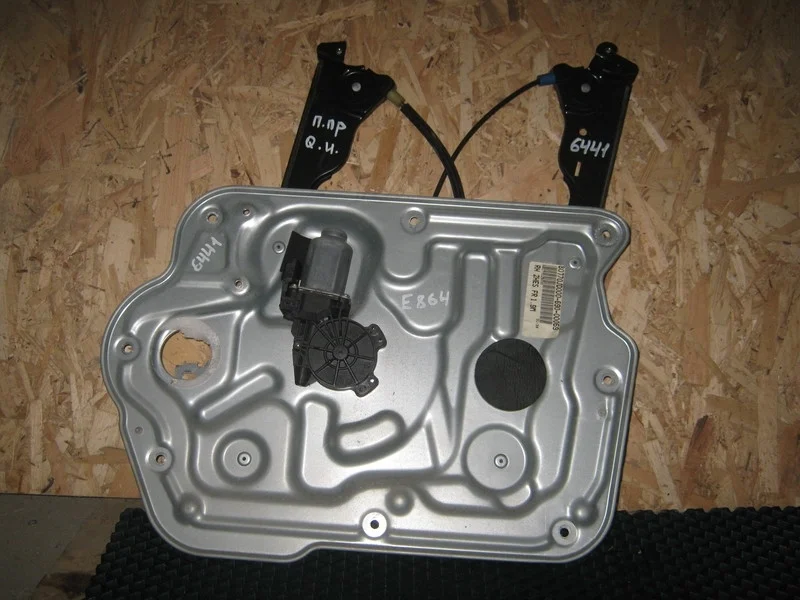 ЭСП передний правый Nissan Qashqai J10