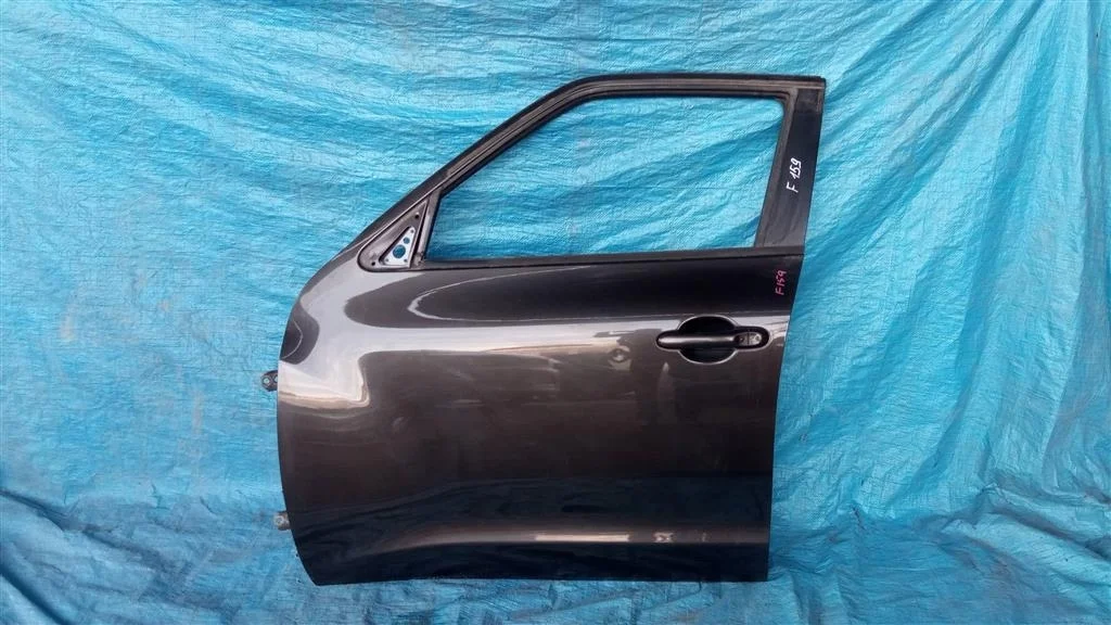 Б.у. дверь NISSAN JUKE F15E NISSAN JUKE F15E