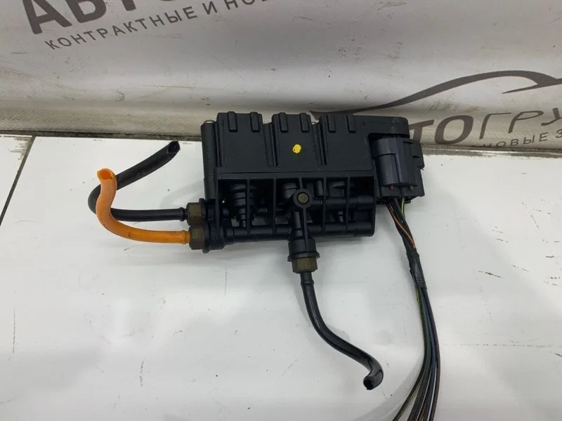 Блок клапанов пневмоподвески LR RR Sport 1 2011 L320