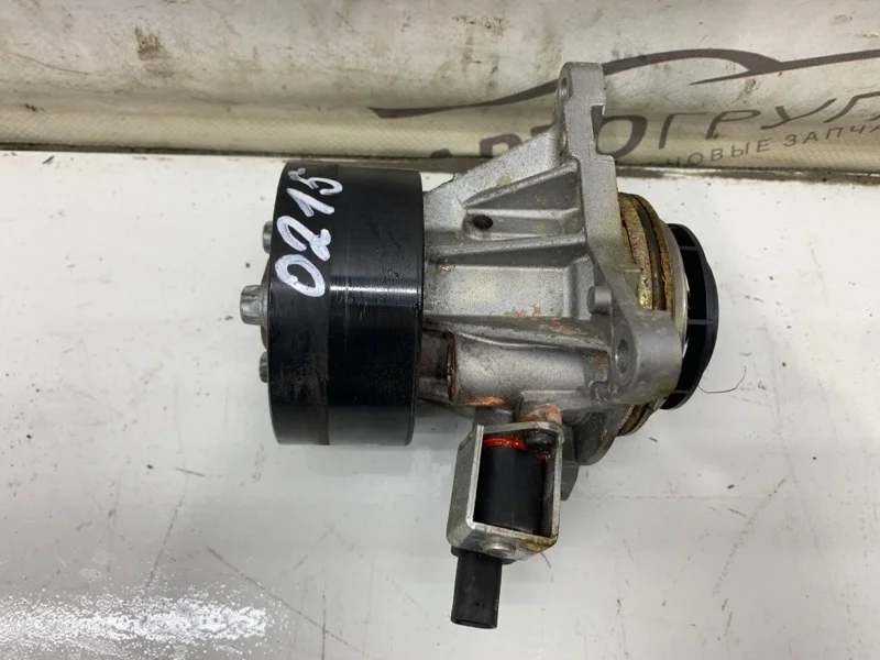 Помпа водяная LR RR Vogue 4 2020 L405 Рест