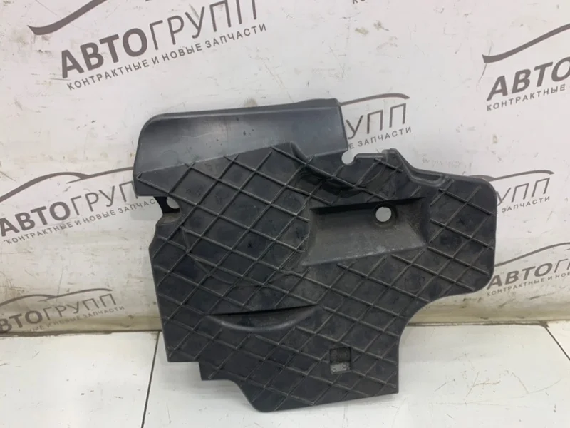 Кожух двигателя MB C 180 CGI 2011 W204