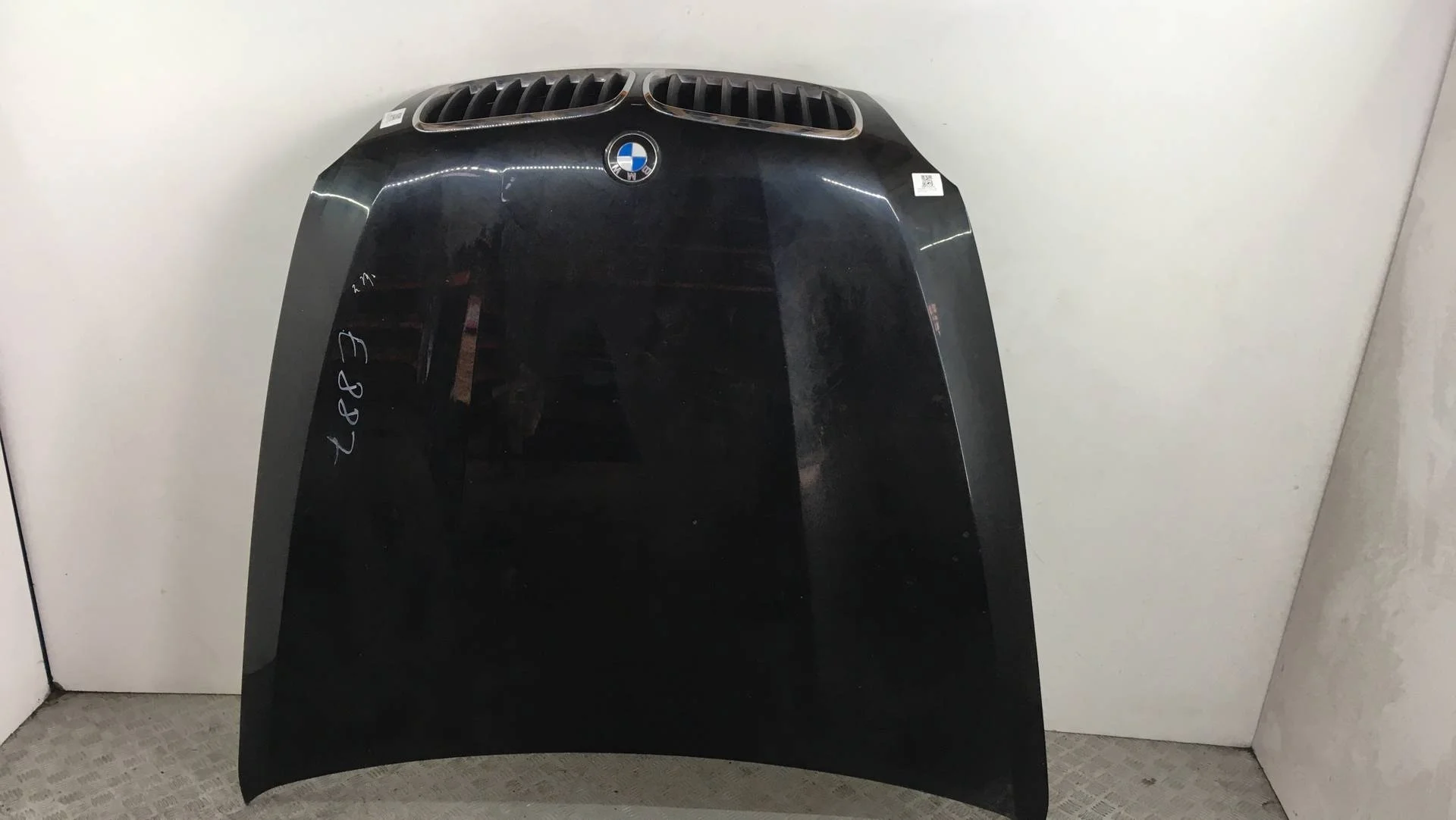 капот BMW X5 E70