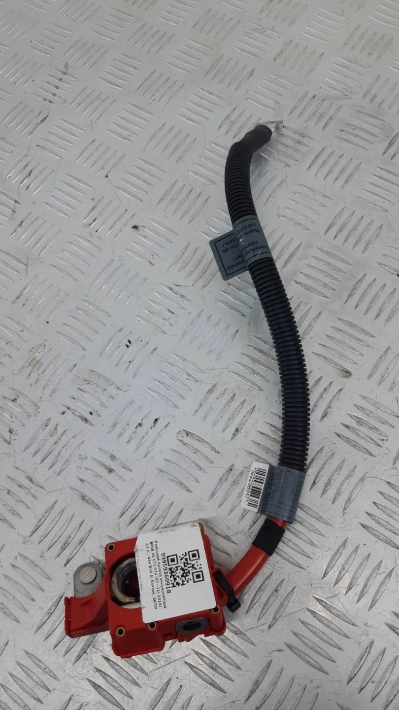 плюсовой провод аккумулятора BMW X6 E71/E72