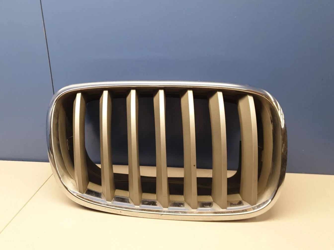 Решетка радиатора правая для BMW X6 E71 E72 2007-2014