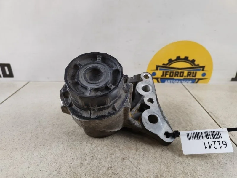 Корпус масляного фильтра Toyota Avensis 2010 ZRT271