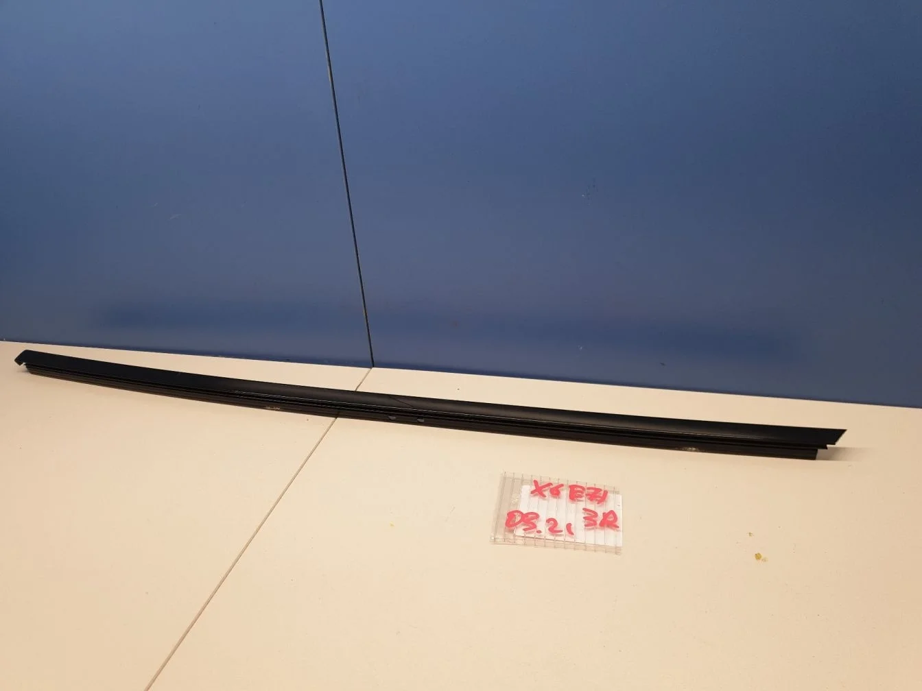 Молдинг стекла задней правой двери для BMW X6 E71 E72 2007-2014