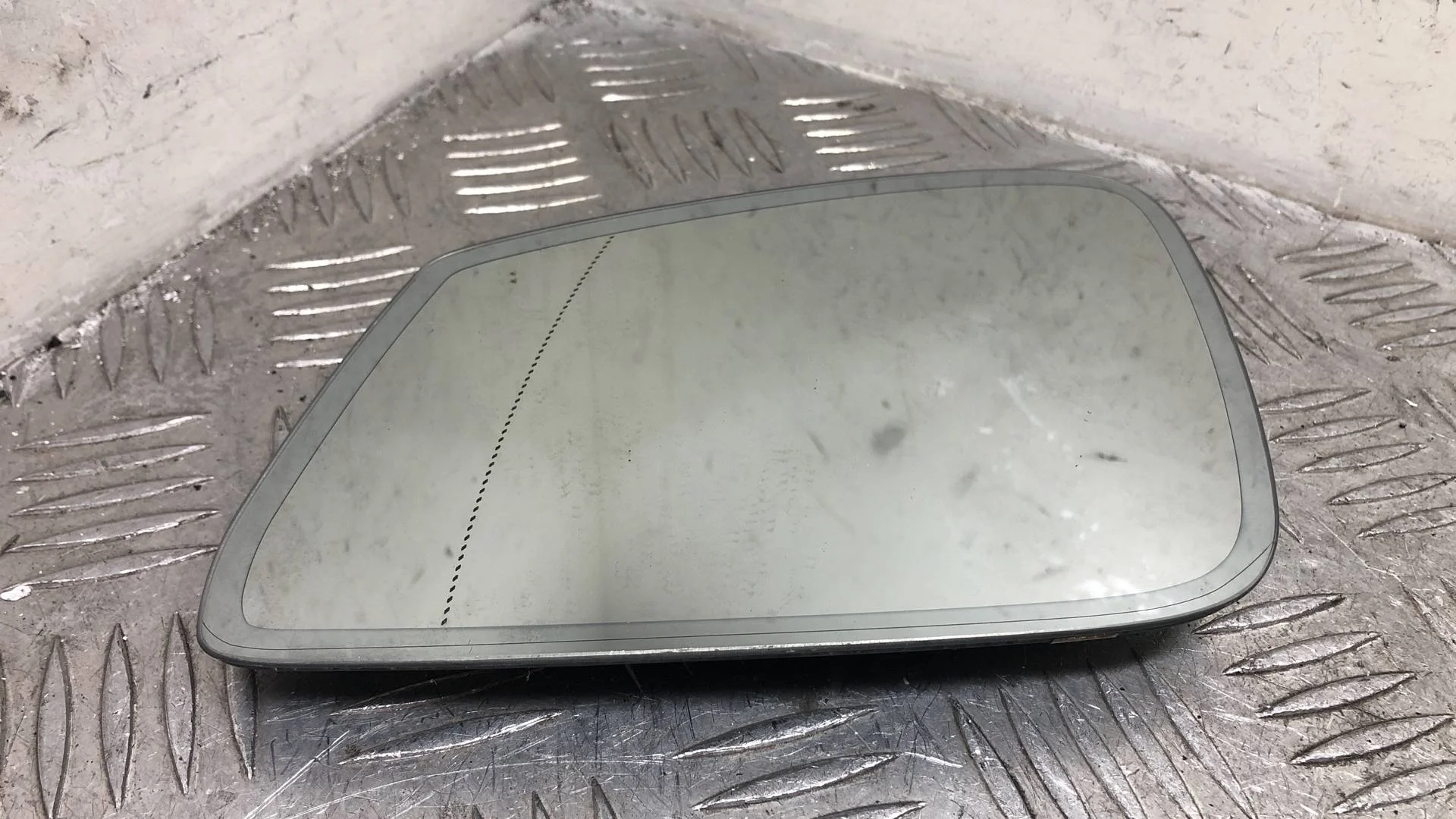 Стекляшка зеркала с автозатемнением (фото, фотохром) левого BMW 5 F10/F11/GT F07 F10 2011 51167186587