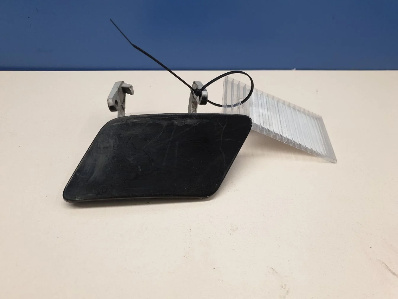 Крышка форсунки омывателя фары левая для Mercedes S-klasse W221 2005-2013