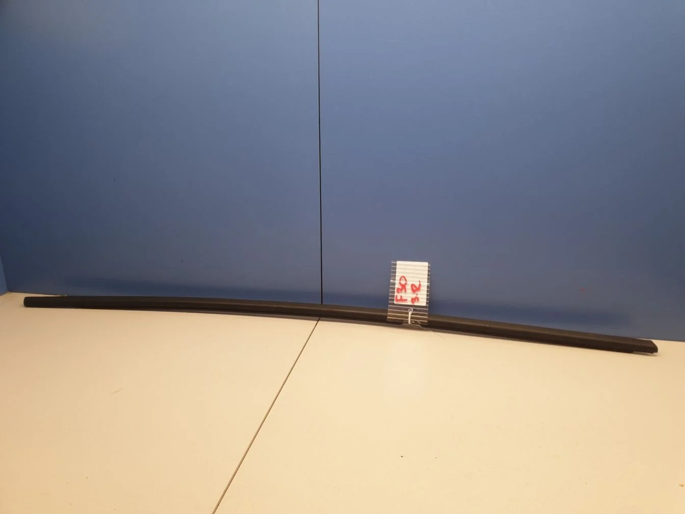 Молдинг стекла задней правой двери для BMW 3 F30 2011-2018
