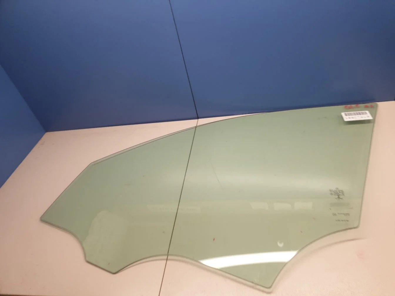 Стекло двери передней левой для Mercedes GLC-klasse X253 2015-