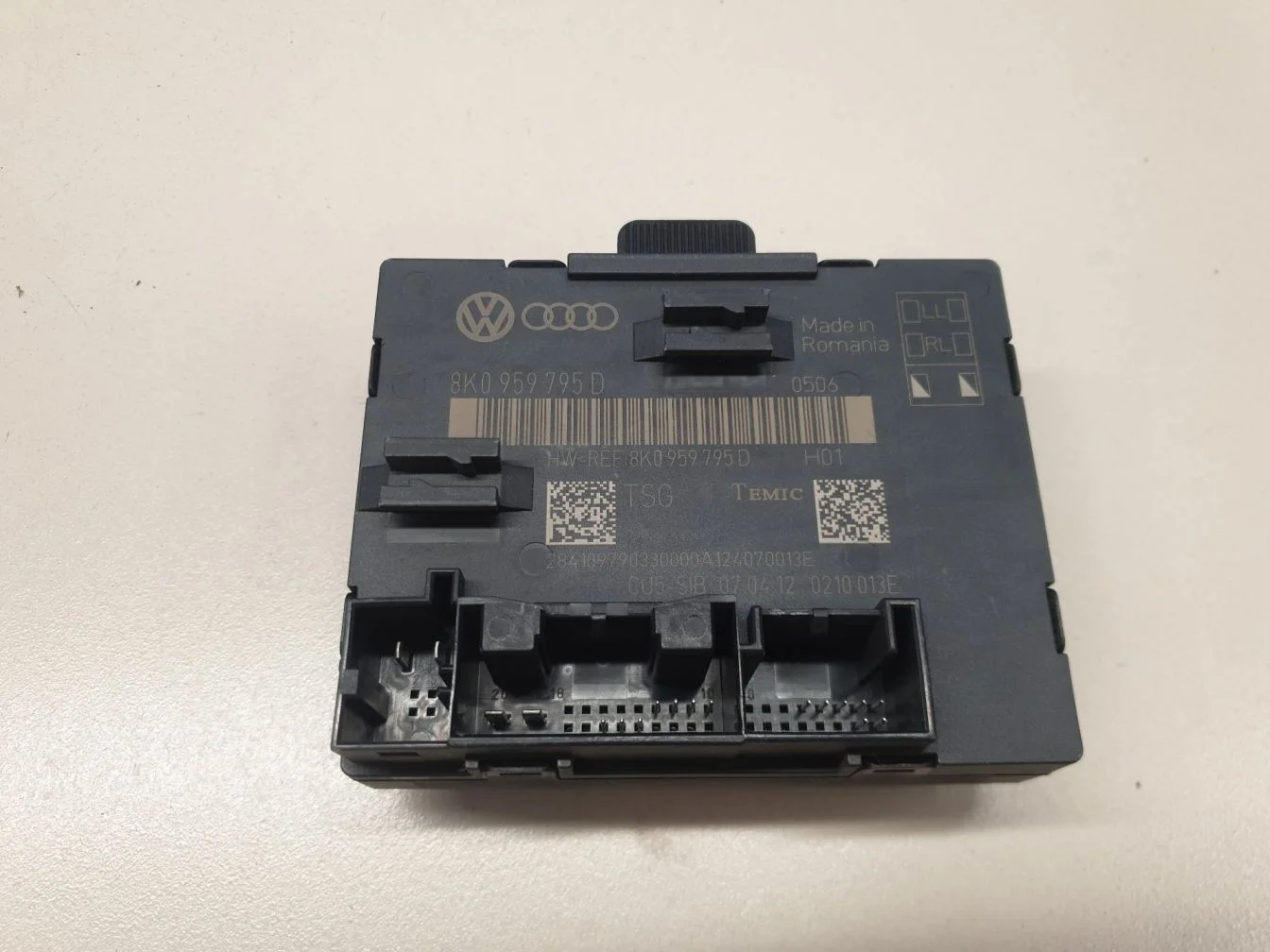 Блок комфорта задней правой двери для Audi A4 B8 2007-2015