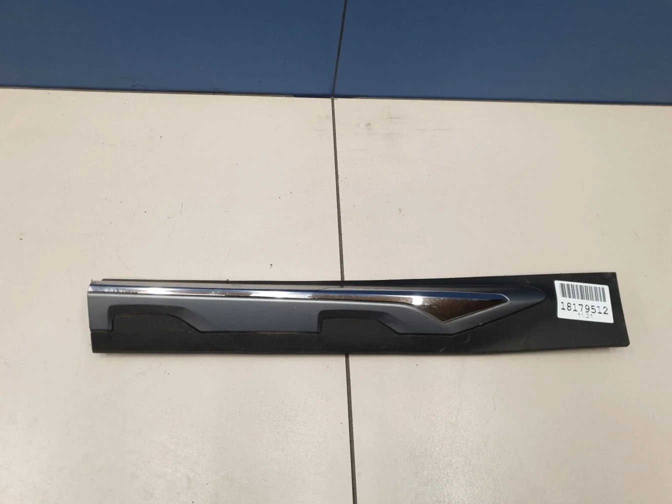 Молдинг двери левый задний для BMW X3 G01 G08 2017-